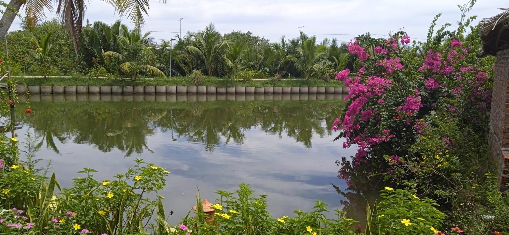 Lakeview Villa Homestay Хоян Екстер'єр фото